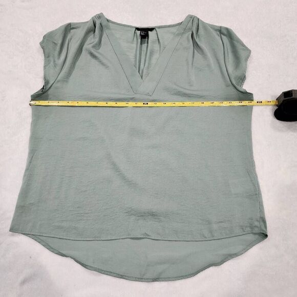 H&M women's V-Neck Silky Blouse Top Size 14 - Picture 3 of 9